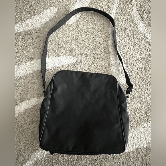 Comme Des Garcons CDG Logo Shoulder
Bag - Picture 2 of 6